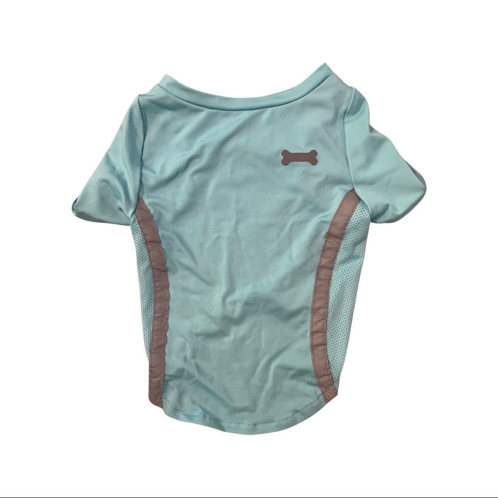 Martha Stewart Pets Work Out Tee Cool Shirt Size Medium Reflective Strips